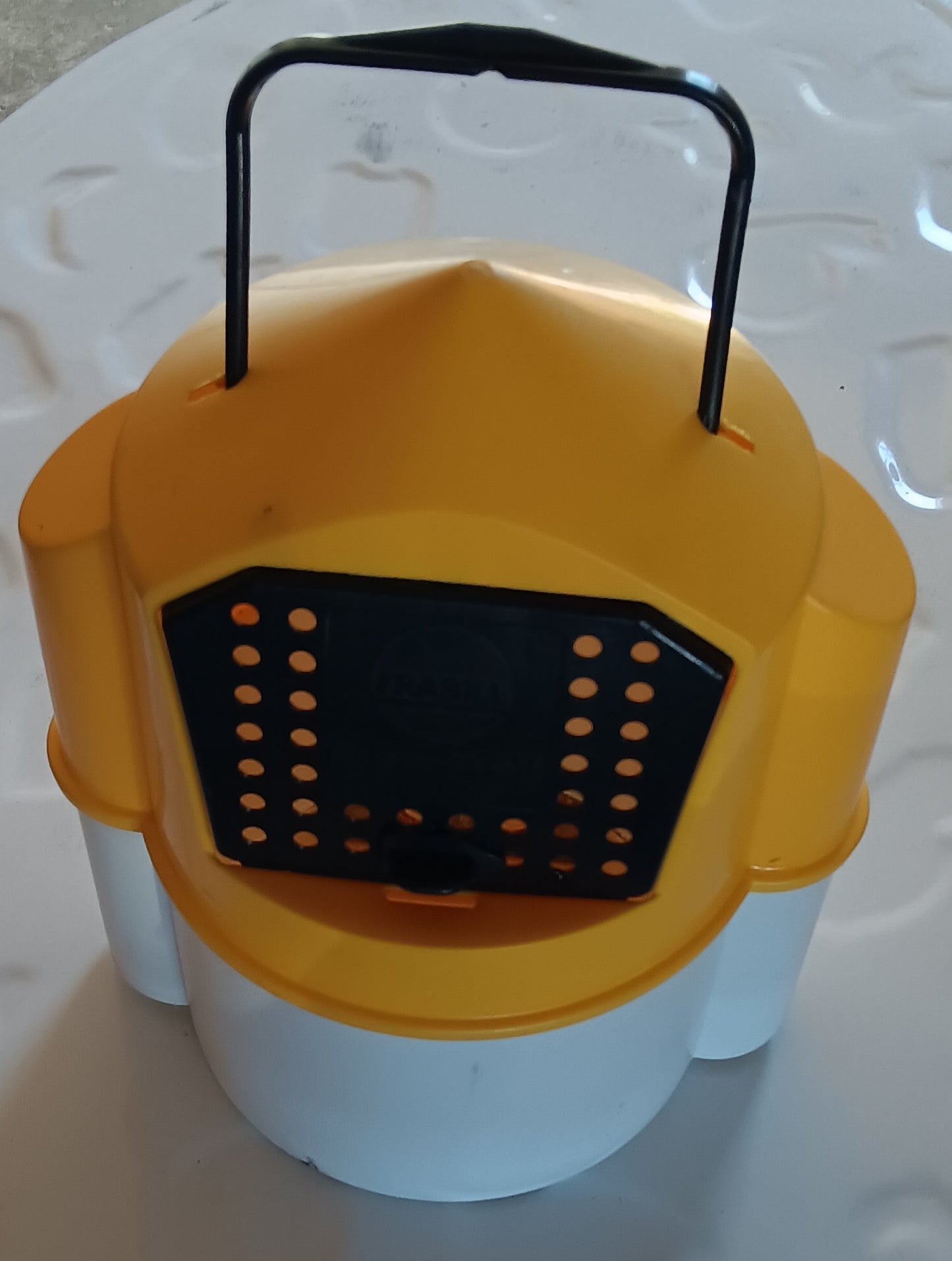 Rental Bait Bucket
